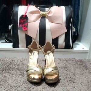 Fioni rose gold and gold glitter sandals sz 8